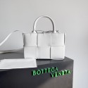 Bottega Veneta ARCO TOTE Small intrecciato grained leather tote bag 709337 white Tl16637jo45