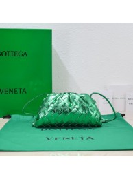 Cheap Fake Bottega Veneta Mini intrecciato leather clutch with strap 585852 green Tl16710BC48