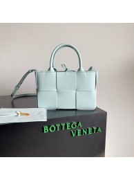 High Quality Bottega Veneta ARCO TOTE Small intrecciato grained leather tote bag 709337 light blue Tl16636pR54