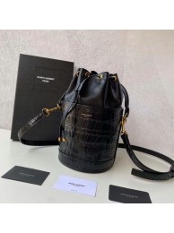 Replica Yves Saint Laurent IN CROCODILE-EMBOSSED LACQUERED LEATHER AND LAMBSKIN Y677825 black Tl14481hD86