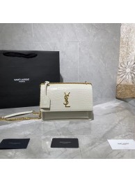 Yves Saint Laurent Calfskin Leather Shoulder Bag Y542206A white&gold-Tone Metal Tl14807Dq89